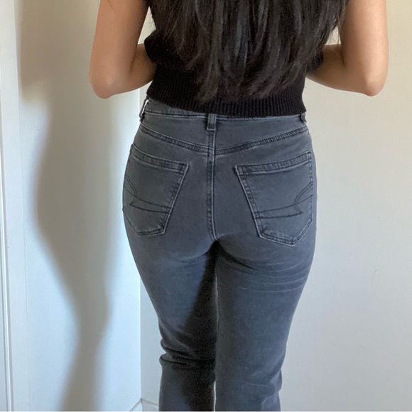 American Eagle High/Mid-Rise Stretch Mom Jeans - Picture 6 of 6
